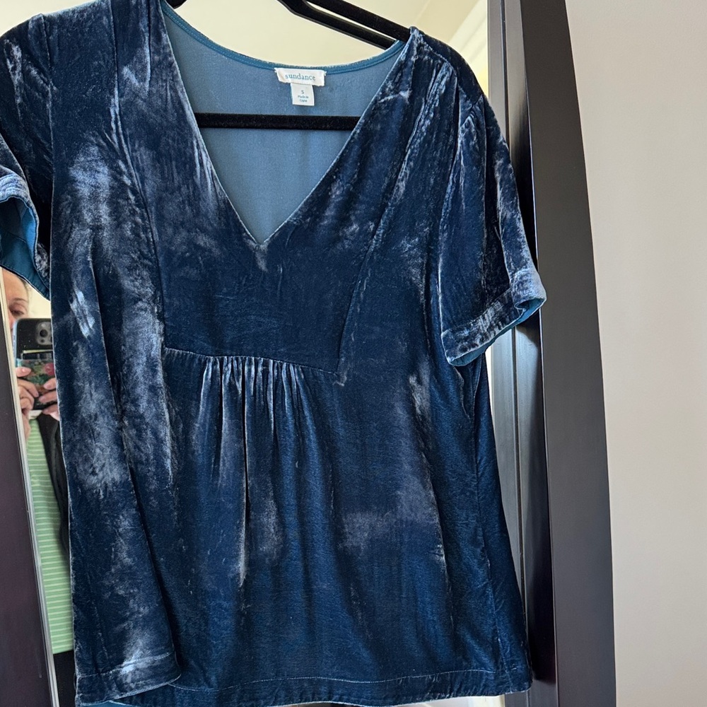 Beautiful Blue Sundance Velvet top. Size S